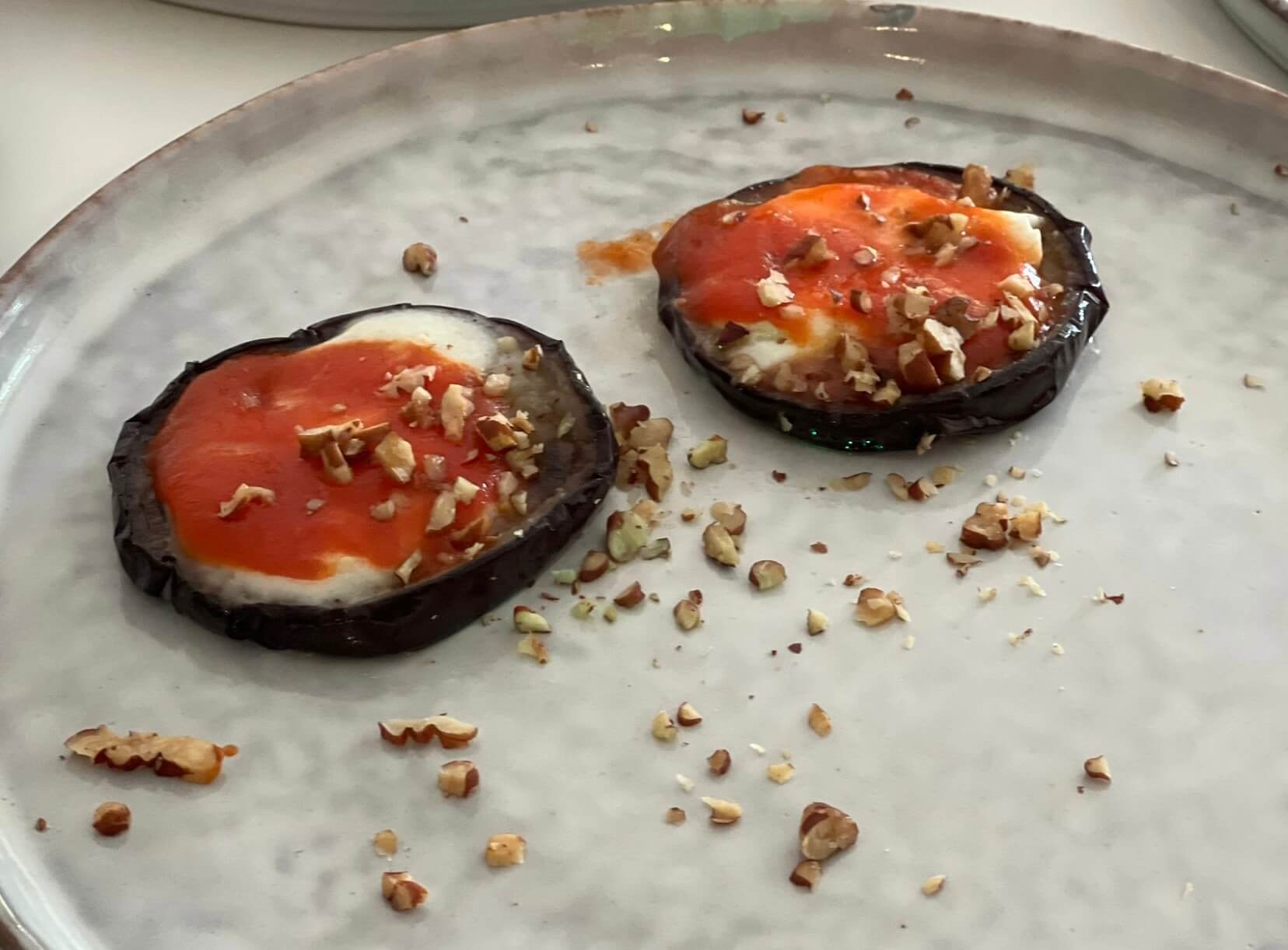 Gepekeld aubergine taartje