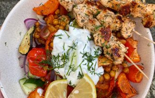 Griekse bowl met gegrilde groente